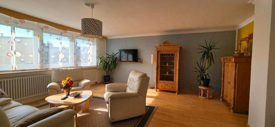 Etagenwohnung Rostock Hohe Düne - 4 Zimmer, 110 m&sup2;, 2.200&euro; | Angebot:25995094