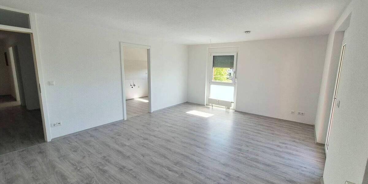 Etagenwohnung Singen (Hohentwiel) Singen - 2 Zimmer, 61 m&sup2;, 740&euro; | Angebot:26641451