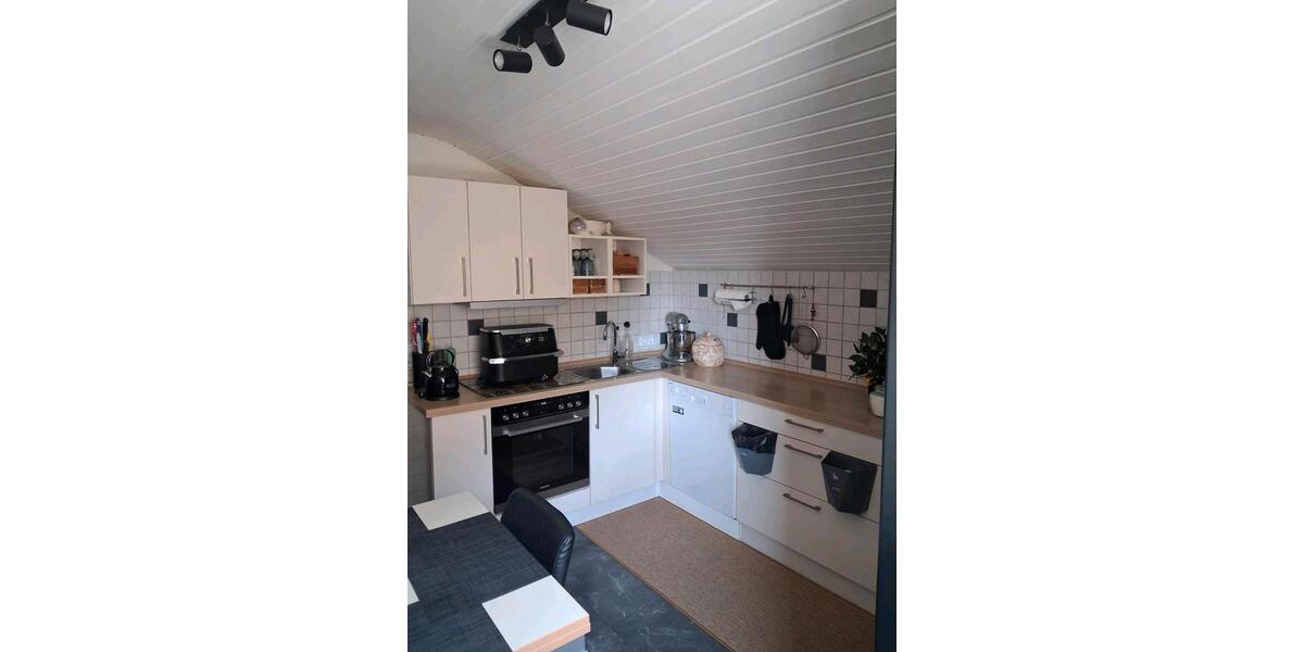 Dachgeschoßwohnung Kelheim - 3 Zimmer, 73 m&sup2;, 850&euro; | Angebot:25873696