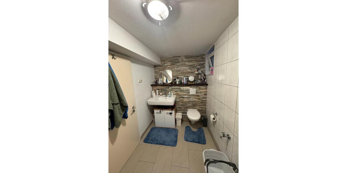 Etagenwohnung Remscheid - 3 Zimmer, 80 m&sup2;, 650&euro; | Angebot:26518342