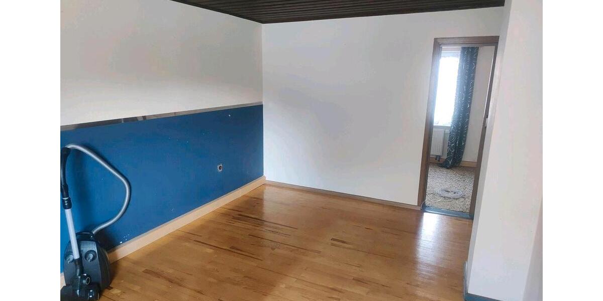 Erdgeschoßwohnung Wackersdorf - 3 Zimmer, 75 m&sup2;, 750&euro; | Angebot:26427259