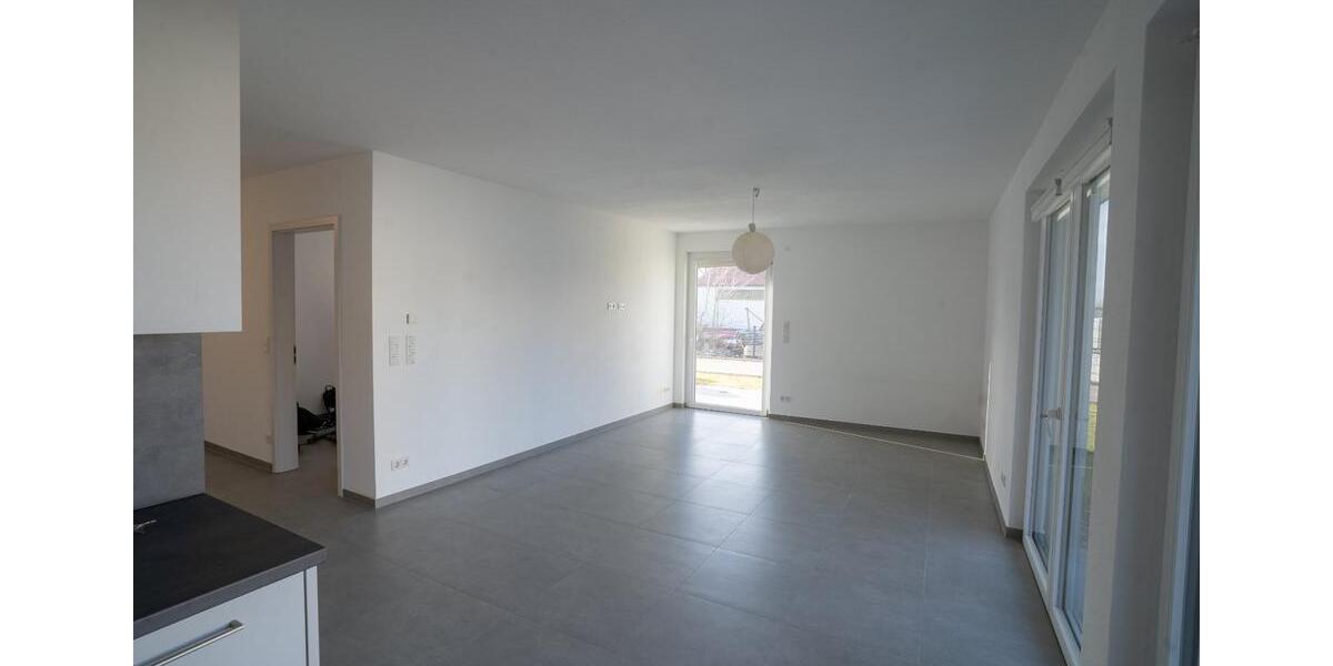 Erdgeschoßwohnung Gunzenhausen - 2 Zimmer, 61 m&sup2;, 980&euro; | Angebot:24731923