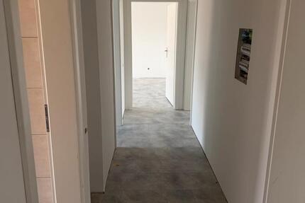 Wohnung Spiesen-Elversberg Elversberg - 3 Zimmer, 96 m&sup2;, 1.000&euro; | Angebot:25859978