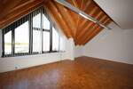 Repräsentatives Dachgeschossbüro mit hohem Luftraum, Empore und Aufzug! 5 zimmer