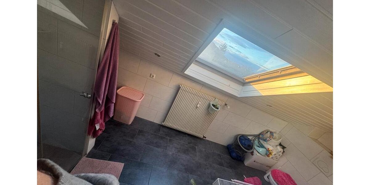 Dachgeschoßwohnung Groß-Rohrheim Rohrheim - 5 Zimmer, 116 m&sup2;, 1.400&euro; | Angebot:24953098