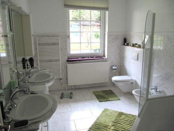 Etagenwohnung Herford Innenstadt - 4 Zimmer, 150 m&sup2;, 1.200&euro; | Angebot:25998879