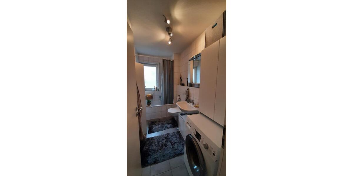 Etagenwohnung Bruchsal - 4 Zimmer, 90 m&sup2;, 1.100&euro; | Angebot:25085419