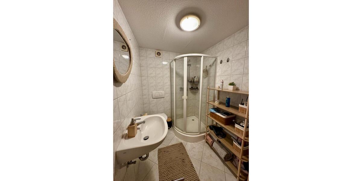 Schöne 2 Zimmer - Souterrain - Wohnung 2 zimmer