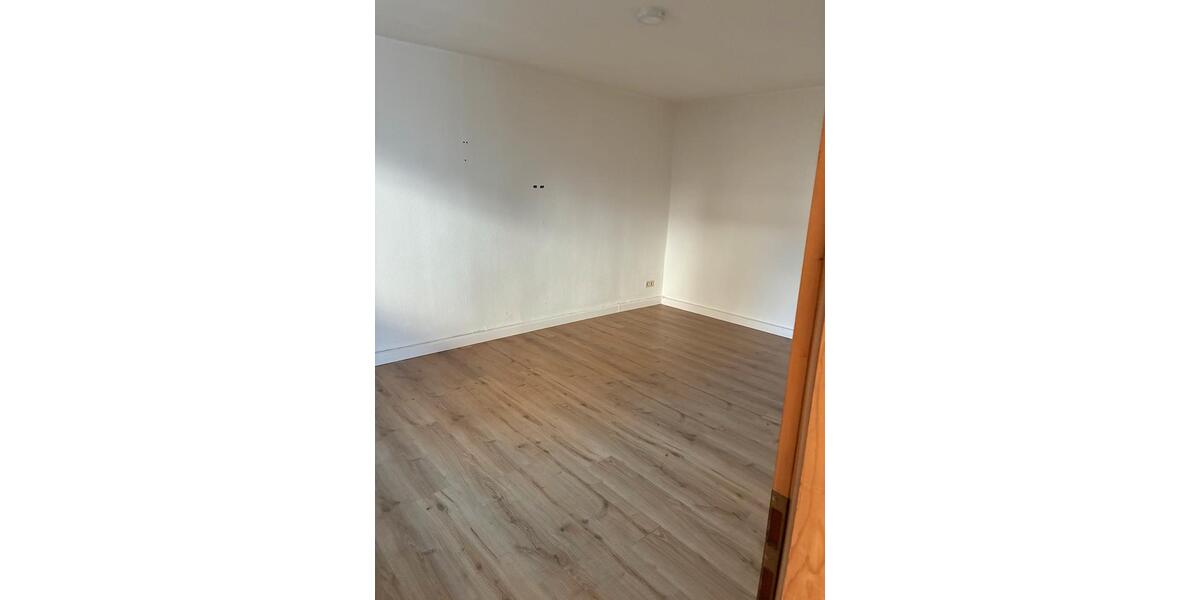 Erdgeschoßwohnung Suhl Aue 1 - 2 Zimmer, 50 m&sup2;, 380&euro; | Angebot:25418618
