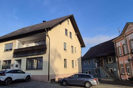 Großzügige, frisch renovierte 5-Zimmer-Dachwohnung in Rugendorf 5 zimmer