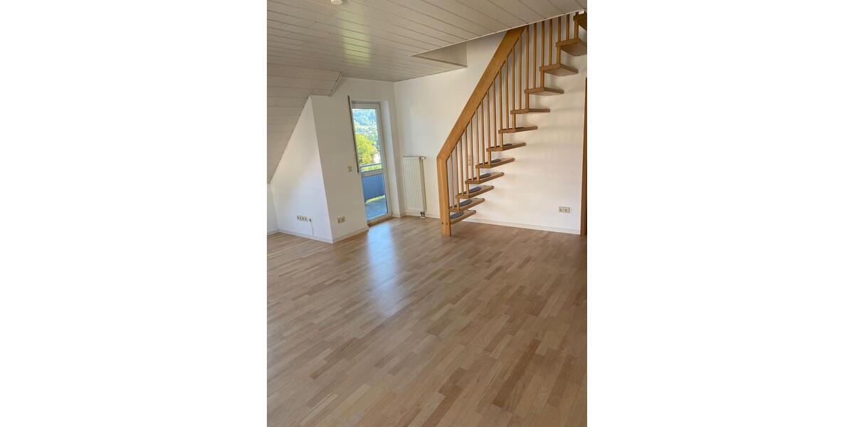 Dachgeschoßwohnung Aalen Unterkochen - 3 Zimmer, 78 m&sup2;, 950&euro; | Angebot:26153657