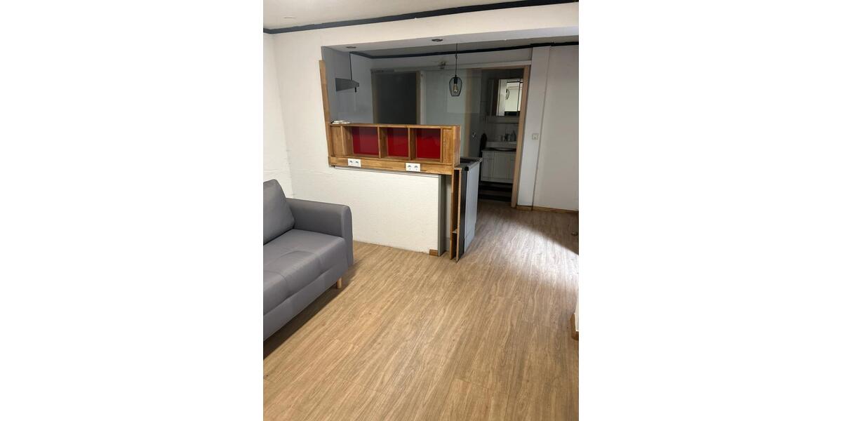 Etagenwohnung Neuenburg am Rhein - 2 Zimmer, 40 m&sup2;, 300&euro; | Angebot:25839375