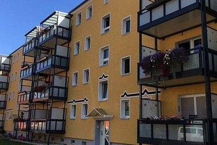 Wohnung Zeitz - 2 Zimmer, 49 m&sup2;, 325&euro; | Angebot:25908806