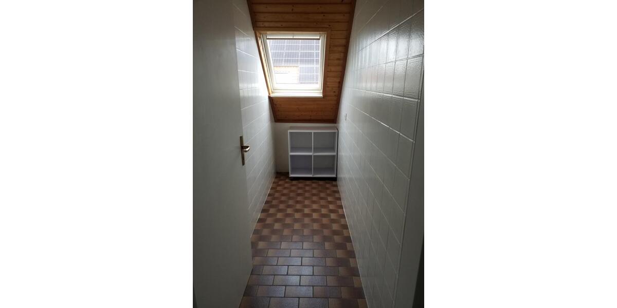 Dachgeschoßwohnung Bächingen an der Brenz - 4 Zimmer, 85 m&sup2;, 670&euro; | Angebot:24829058