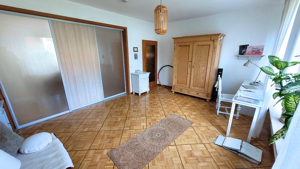 Erdgeschoßwohnung Saarlouis - 3 Zimmer, 120 m&sup2;, 1.200&euro; | Angebot:26299978