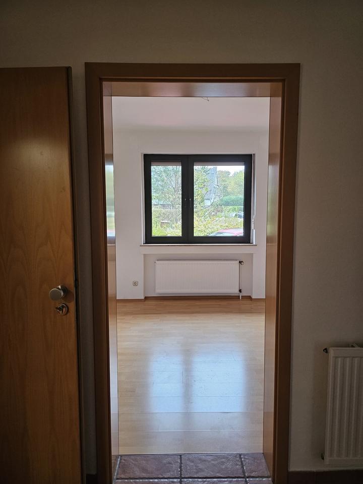 gepflegte 3-Zimmer-Wohnung mit Terrasse zimmer