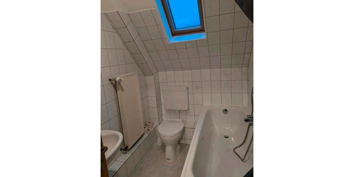 Dachgeschoßwohnung Burbach - 2.5 Zimmer, 57 m&sup2;, 370&euro; | Angebot:26704292