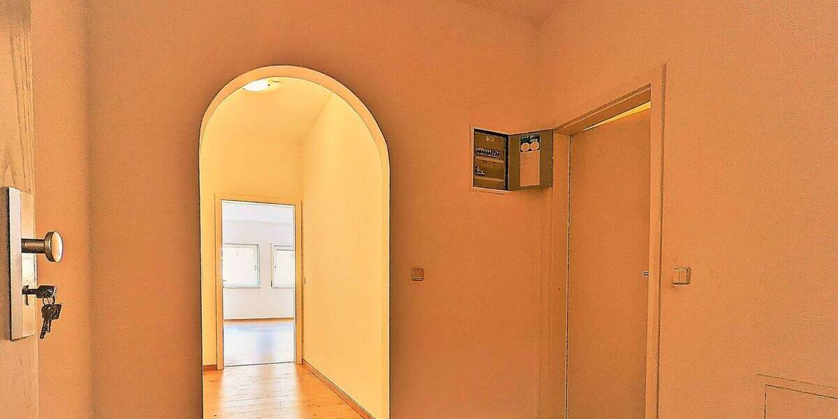 Etagenwohnung Delitzsch - 2 Zimmer, 77 m&sup2;, 600&euro; | Angebot:26657059