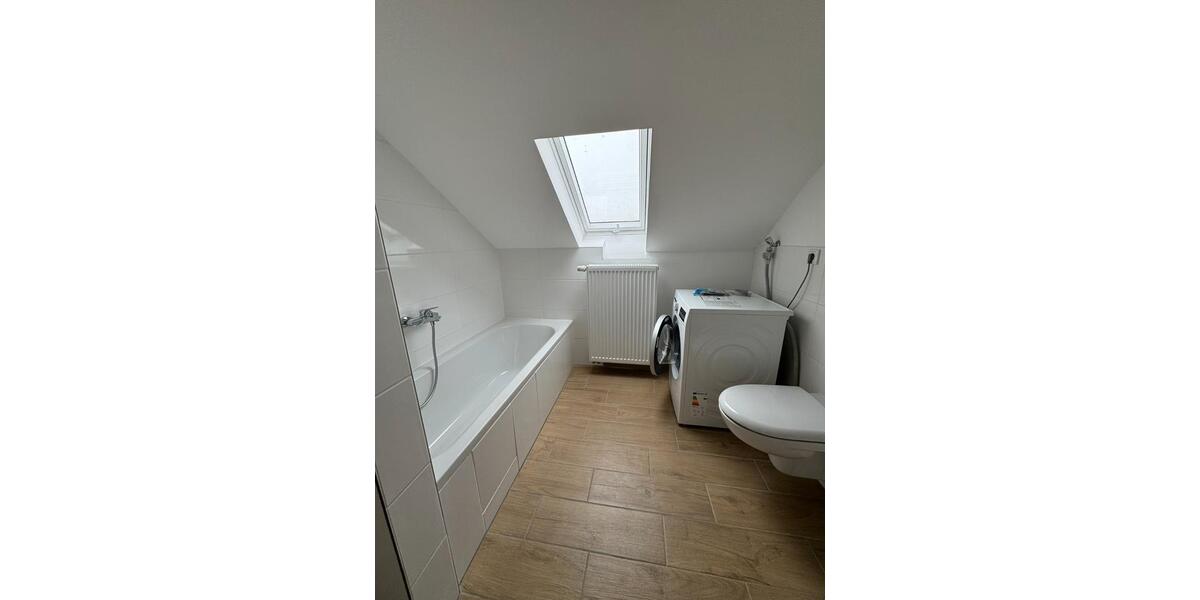 Dachgeschoßwohnung Passau Maierhof - 4 Zimmer, 96 m&sup2;, 1.050&euro; | Angebot:25868400