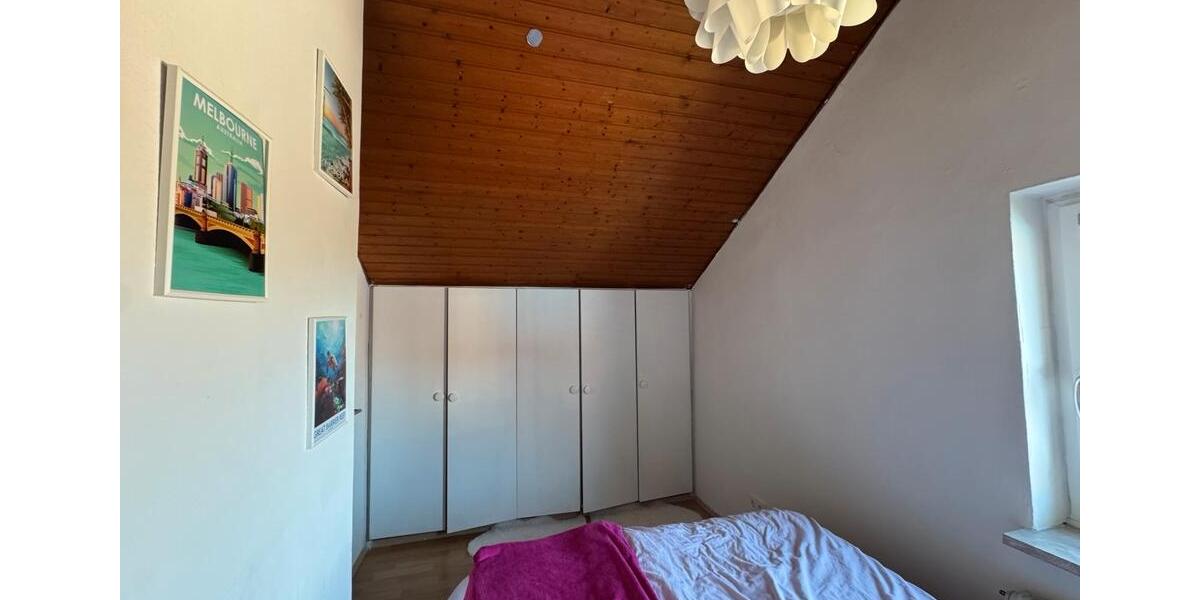Dachgeschoßwohnung Regensburg Galgenberg - 1.5 Zimmer, 50 m&sup2;, 850&euro; | Angebot:26050548