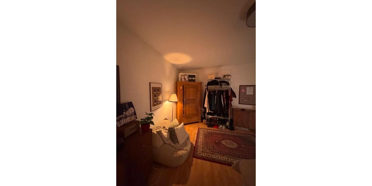 Etagenwohnung Homburg - 1 Zimmer, 107 m&sup2;, 890&euro; | Angebot:26638705