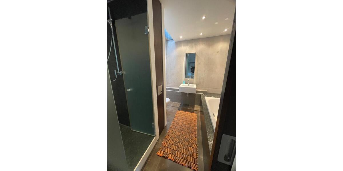 Wohnen auf Zeit Köln Ehrenfeld - 4 Zimmer, 181 m&sup2;, 3.100&euro; | Angebot:26183778