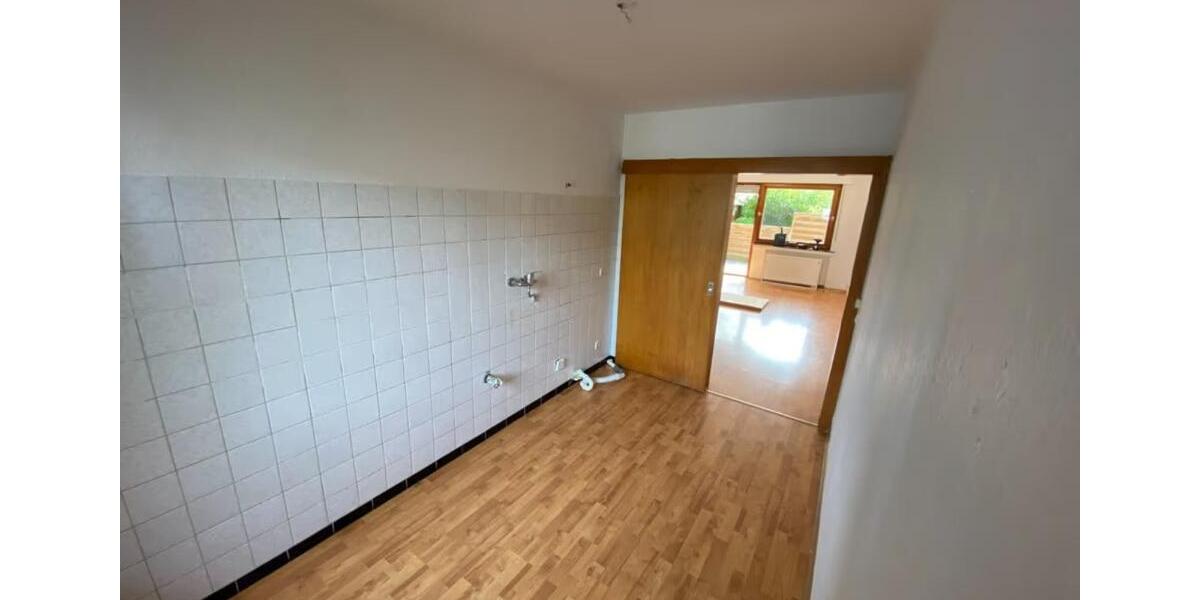 Etagenwohnung Bad Pyrmont - 3 Zimmer, 70 m&sup2;, 500&euro; | Angebot:24554424