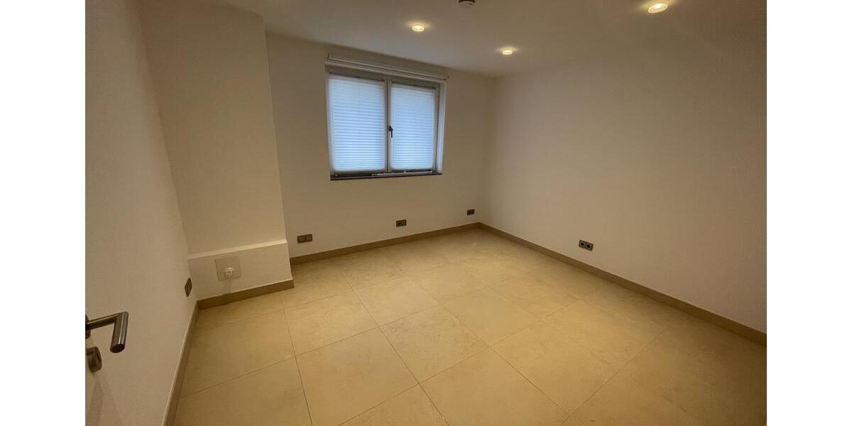 Etagenwohnung Hannover Nord - 4 Zimmer, 100 m&sup2;, 1.190&euro; | Angebot:26621126