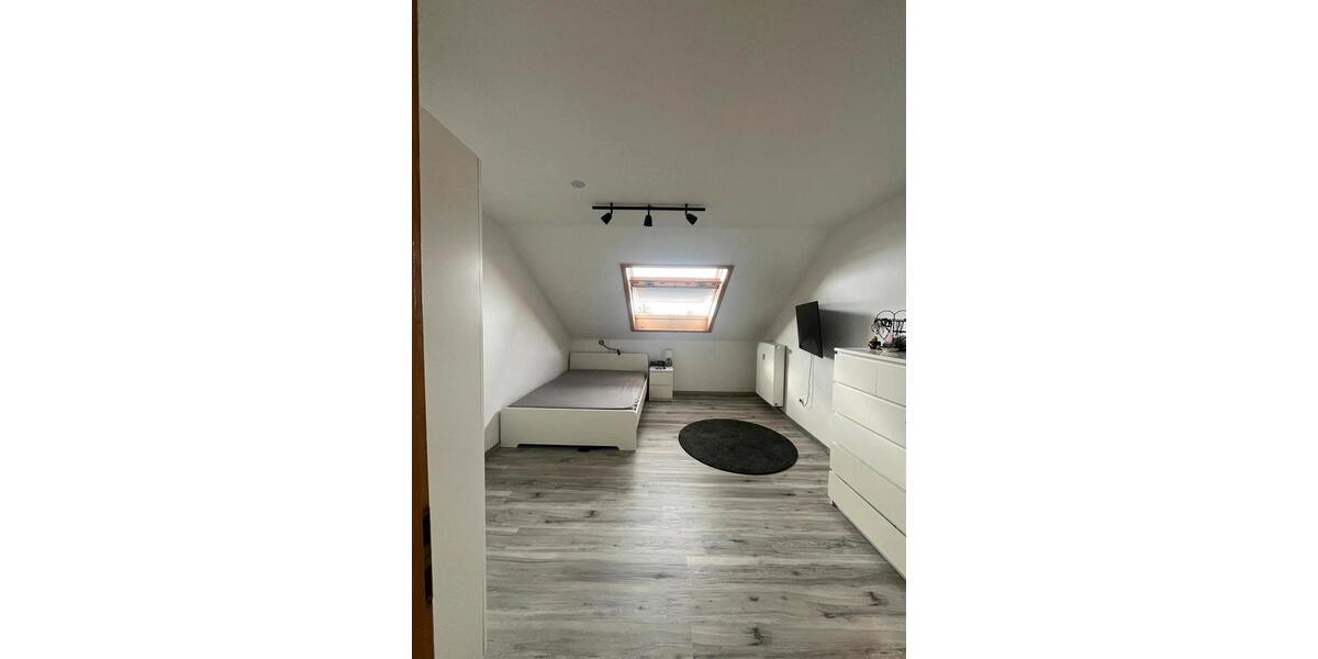 Dachgeschoßwohnung Schauenburg - 3 Zimmer, 98 m&sup2;, 600&euro; | Angebot:24846661