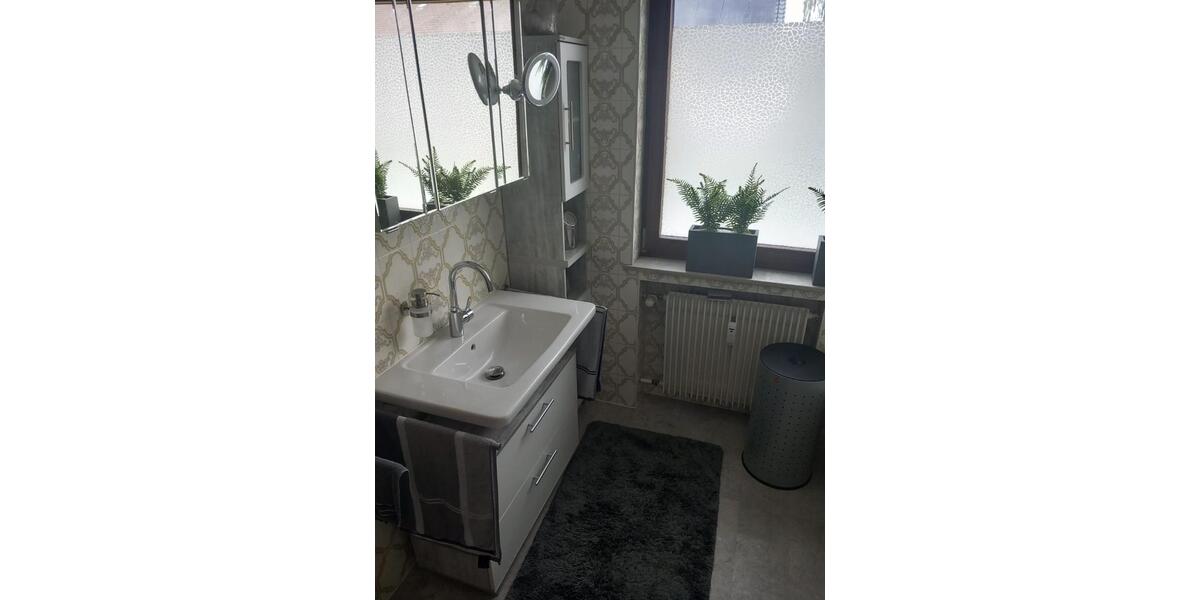 Etagenwohnung Schlangen - 3 Zimmer, 93 m&sup2;, 700&euro; | Angebot:26505224