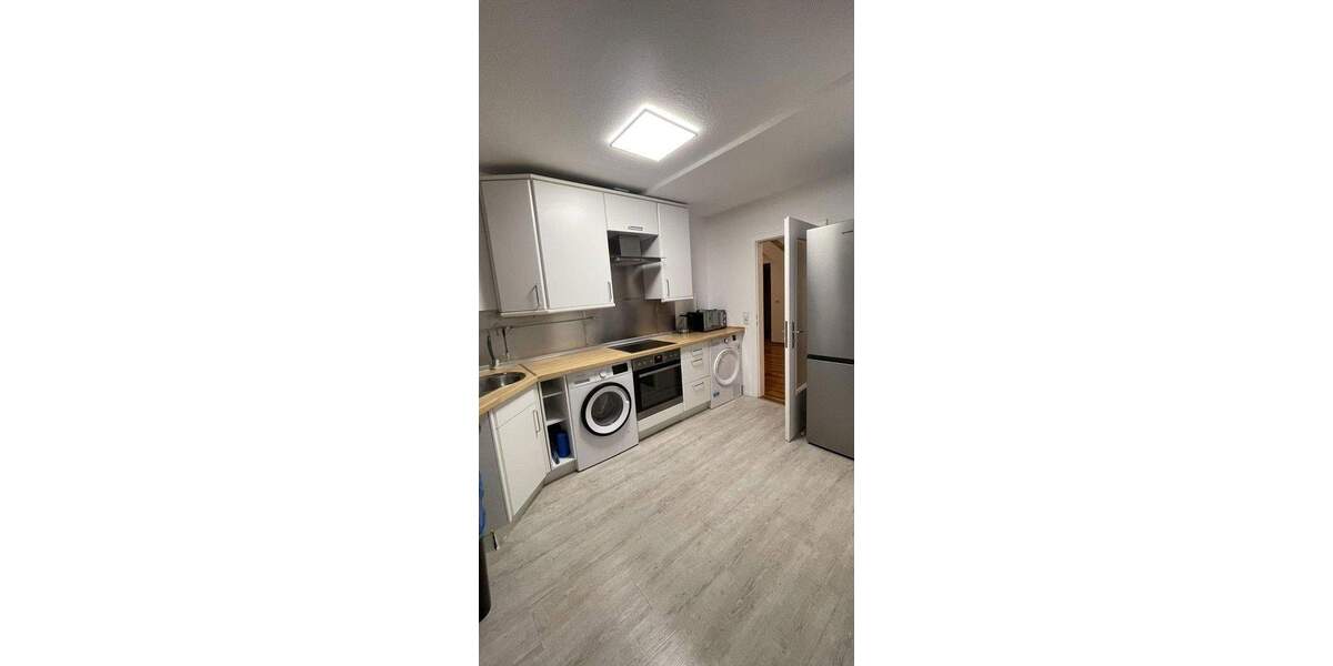Etagenwohnung Düsseldorf Unterbach - 4 Zimmer, 99 m&sup2;, 2.400&euro; | Angebot:24621106
