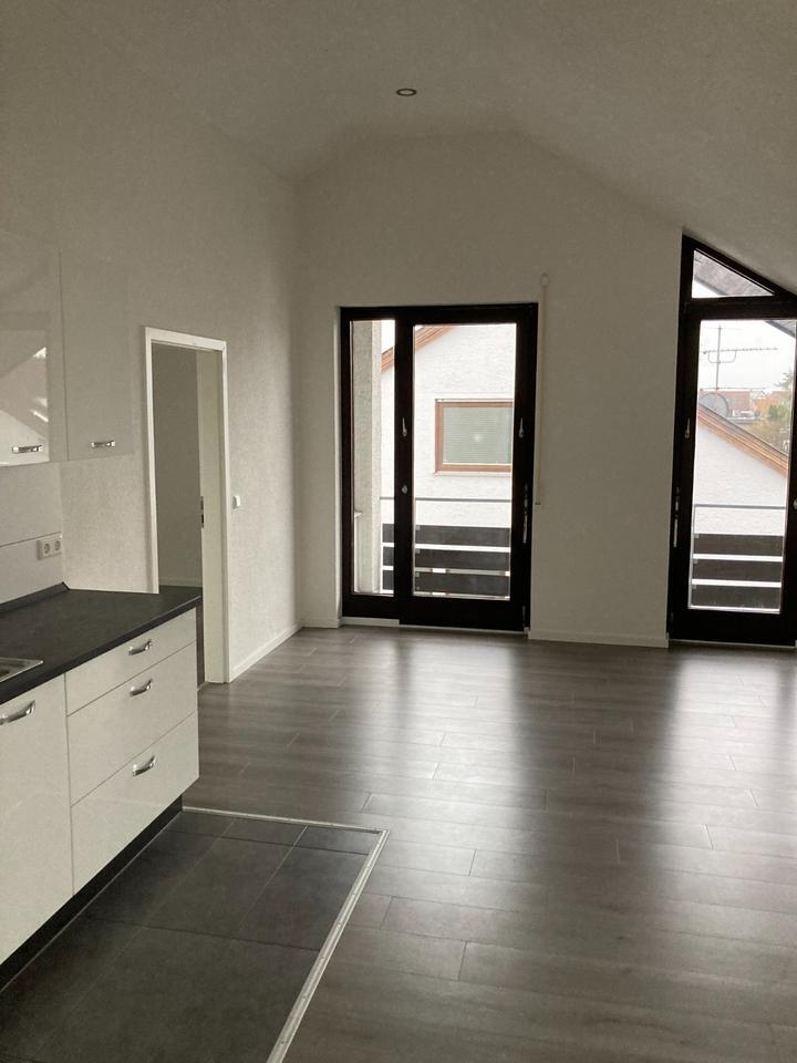 Sehr schöne, helle 3 Zimmer Wohnung in 72669 Unterensingen zimmer