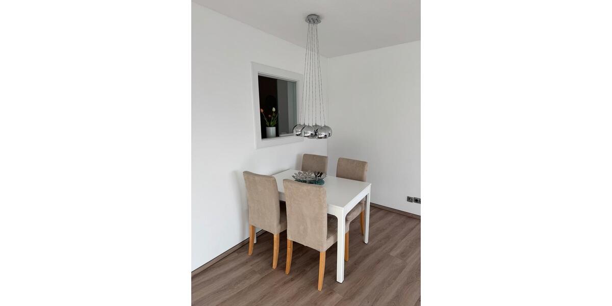 Etagenwohnung Bremen - 2 Zimmer, 78 m&sup2;, 1.200&euro; | Angebot:25646145
