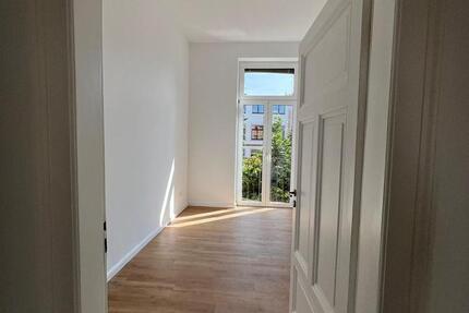 WG Zimmer in Wohngemeinschaft top sanierter Altbau mit Putzfrau 1 zimmer