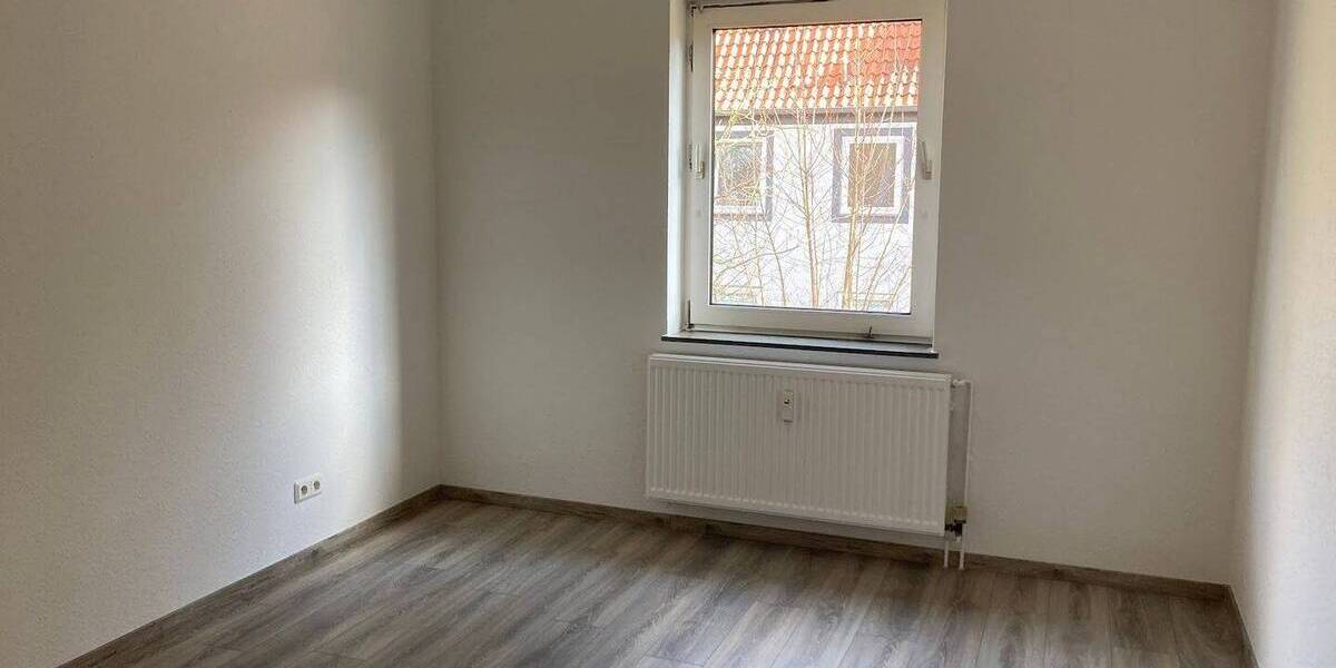 Etagenwohnung Salzgitter Lebenstedt - 3 Zimmer, 57 m&sup2;, 335&euro; | Angebot:26751177