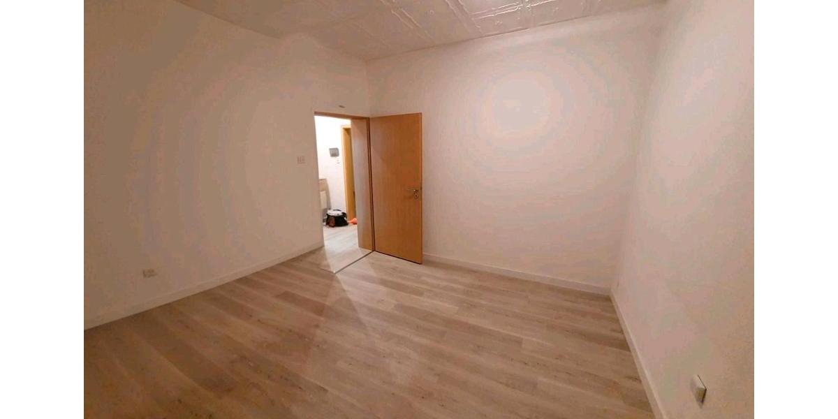 Erdgeschoßwohnung Büdingen - 4 Zimmer, 94 m&sup2;, 1.180&euro; | Angebot:24840576