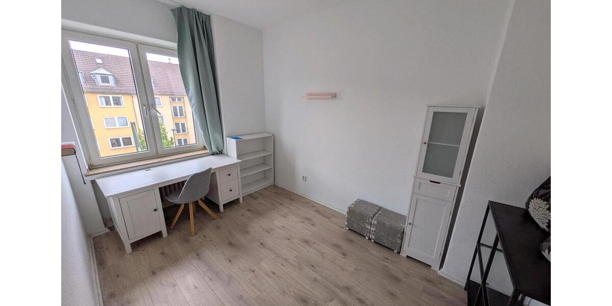 Wohnen auf Zeit Düsseldorf Stadtbezirk 8 - 3.5 Zimmer, 113 m&sup2;, 750&euro; | Angebot:26547283