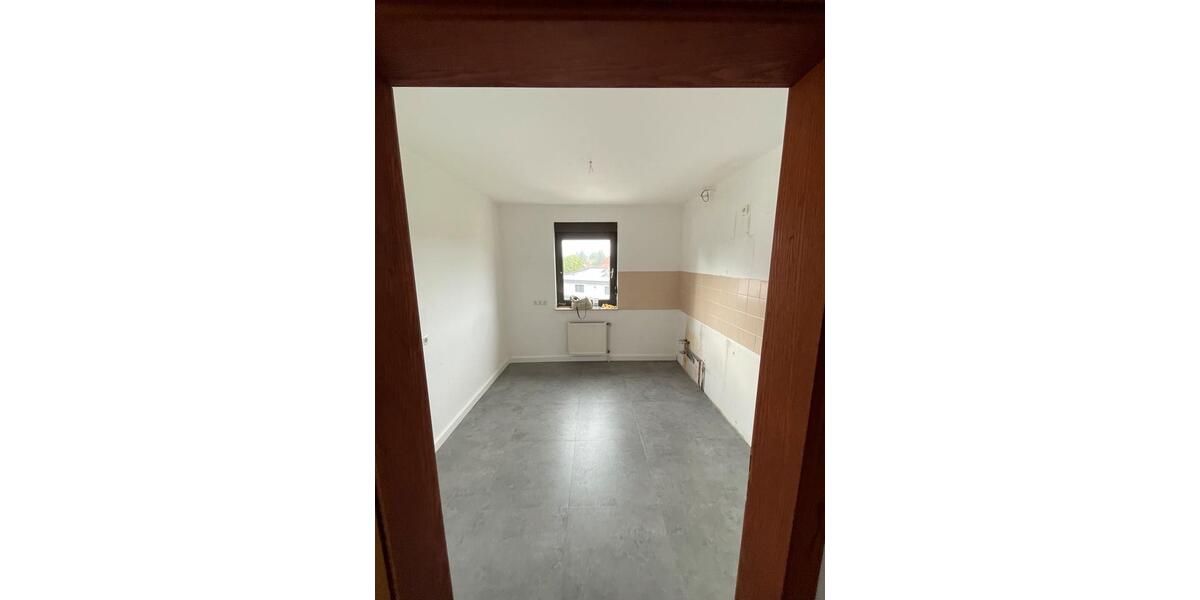 Dachgeschoßwohnung Eschwege - 2 Zimmer, 80 m&sup2;, 595&euro; | Angebot:26213108