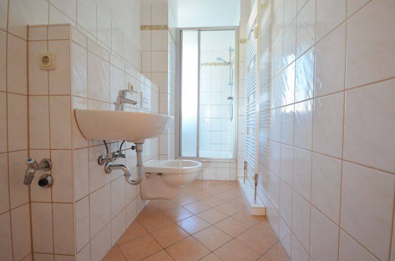 Etagenwohnung Riesa Pausitzer Delle - 2 Zimmer, 48 m&sup2;, 290&euro; | Angebot:26376188