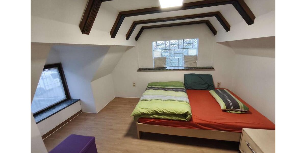 Haus Häusle Alleinstehend inkl. Garage Stellplatz u. Garten 2 zimmer