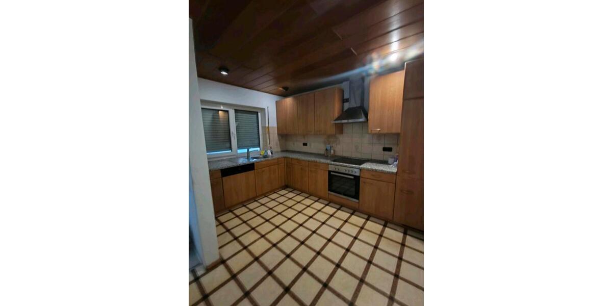 Erdgeschoßwohnung Bielefeld Mitte - 3 Zimmer, 100 m&sup2;, 1.200&euro; | Angebot:26026038