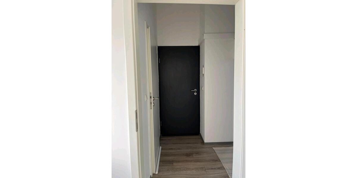 Etagenwohnung Delmenhorst - 3 Zimmer, 80 m&sup2;, 900&euro; | Angebot:25545508