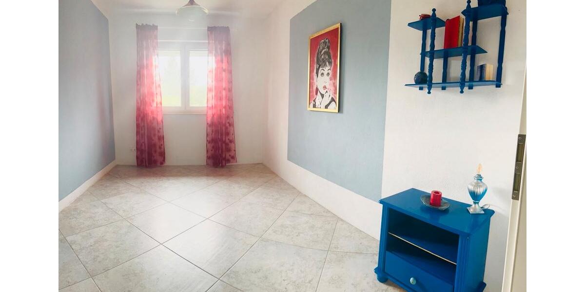 Ruhiges WG Zimmer mit Bad und Garten 1 zimmer