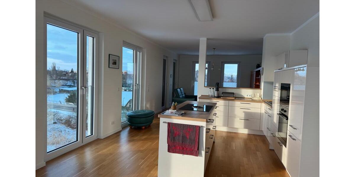 Etagenwohnung Schwerin Altstadt - 3 Zimmer, 1.800 m&sup2;, 1.800&euro; | Angebot:25402606