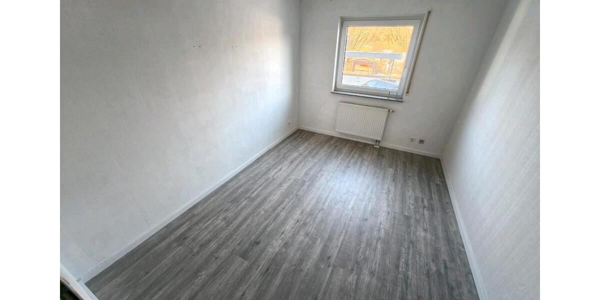 Erdgeschoßwohnung Backnang - 3.5 Zimmer, 78 m&sup2;, 1.100&euro; | Angebot:25178936
