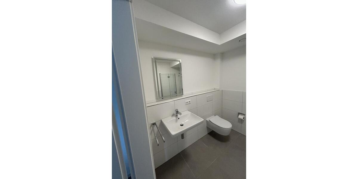 Helle, moderne 2-Raum-Wohnung - barrierearm & altersgerecht 2 zimmer