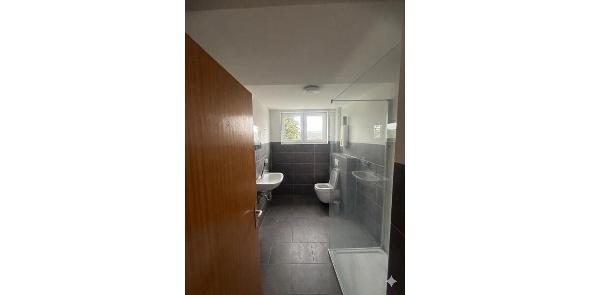 Dachgeschoßwohnung Daun - 3 Zimmer, 90 m&sup2;, 1.000&euro; | Angebot:25856142