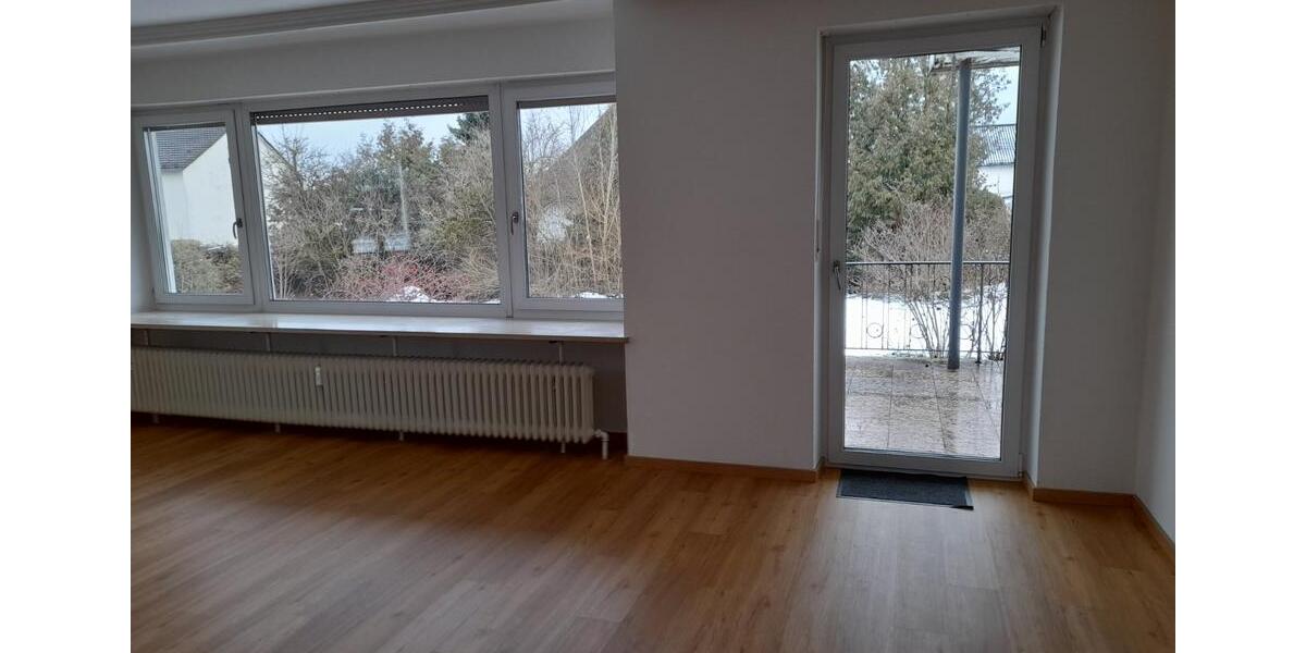 Erdgeschoßwohnung Eggenfelden - 3.5 Zimmer, 91 m&sup2;, 800&euro; | Angebot:24980479