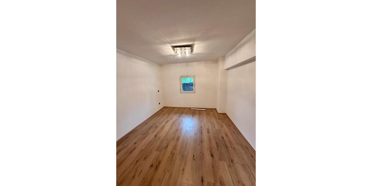 Erdgeschoßwohnung Oer-Erkenschwick Erkenschwick - 6 Zimmer, 155 m&sup2;, 1.599&euro; | Angebot:26122178
