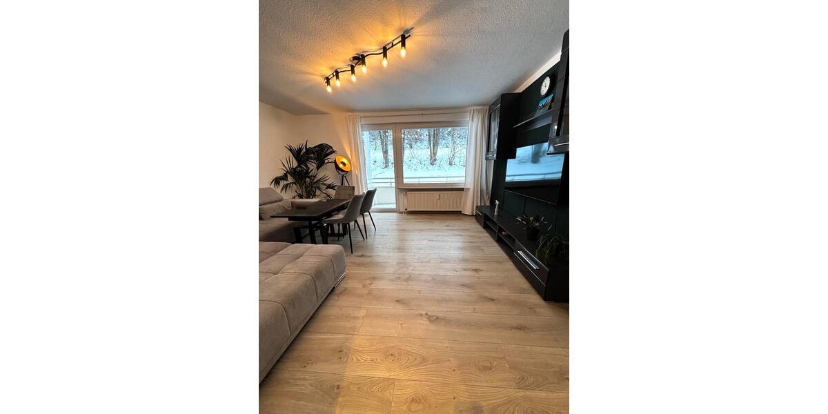 Qualität zum guten Preis von privat: Wohnen im Grünen mit Balkon 3 zimmer